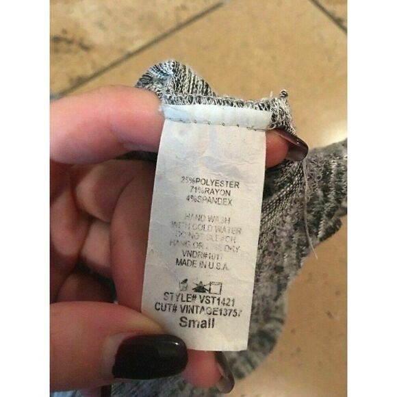 Tobey Grey Womens Black White Gray Long Sleeve V Neck Top Small - Picture 8 of 8